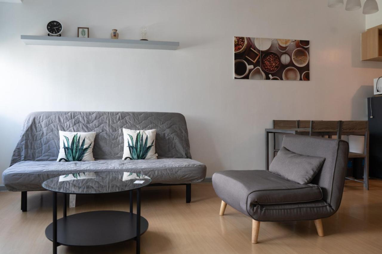 Prime Avant Bgc Location Apartments By Ph Staycation Манила Екстериор снимка