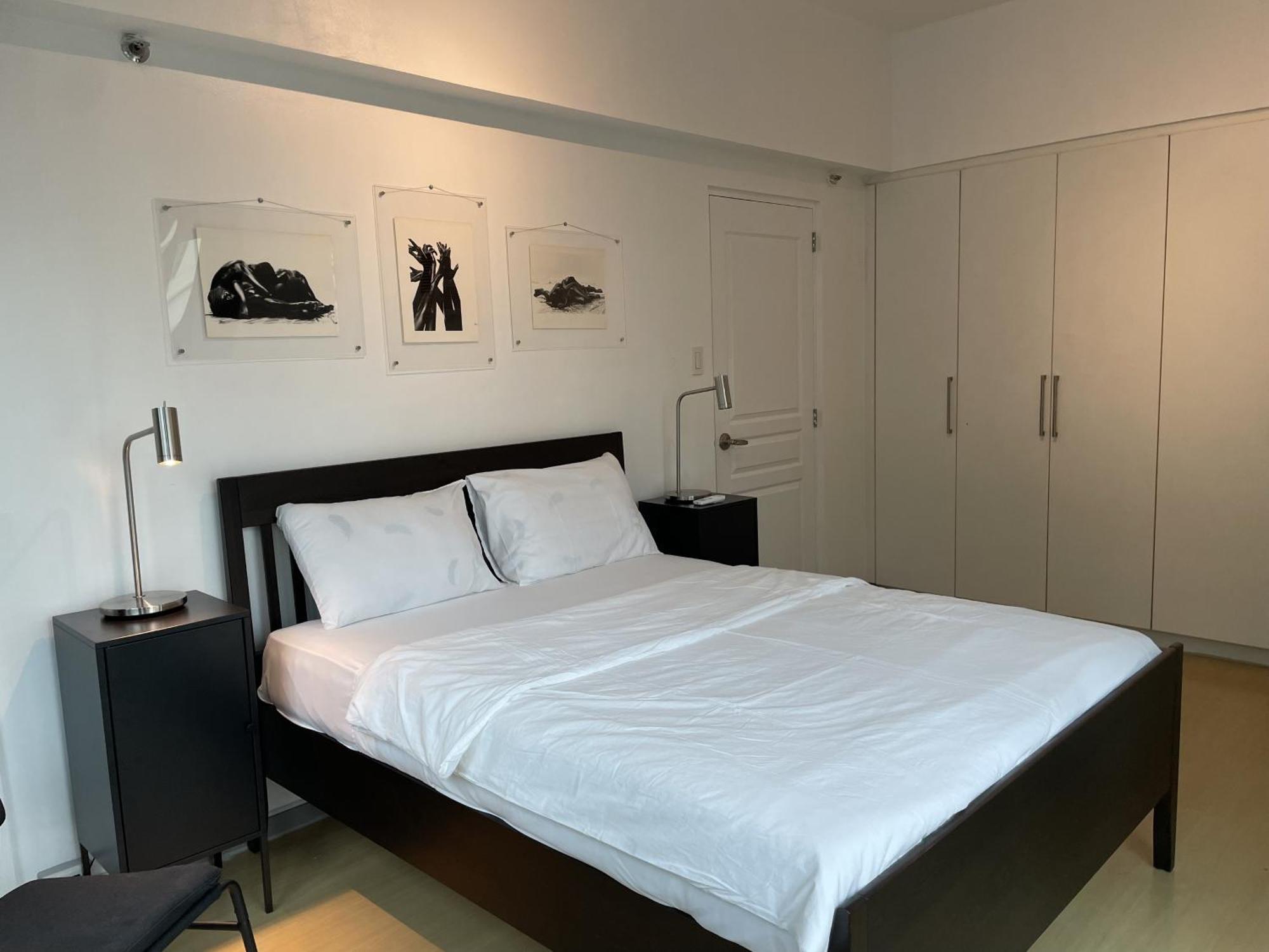 Prime Avant Bgc Location Apartments By Ph Staycation Манила Екстериор снимка