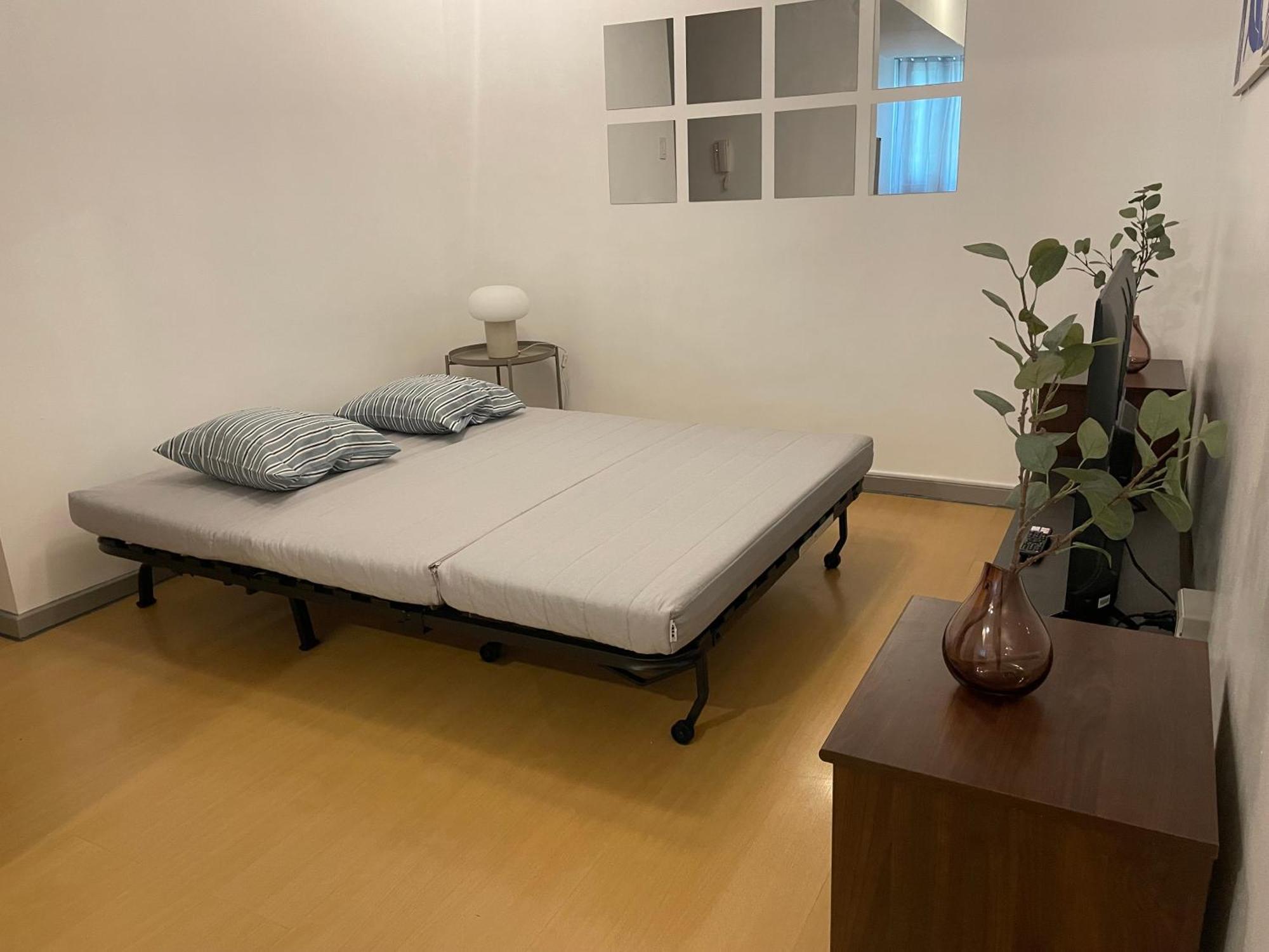 Prime Avant Bgc Location Apartments By Ph Staycation Манила Екстериор снимка