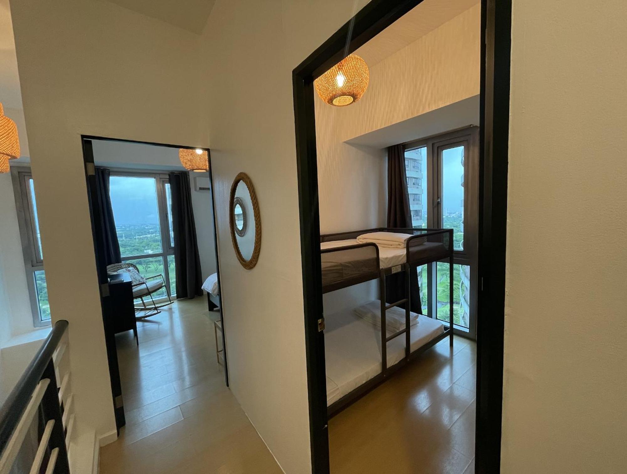 Prime Avant Bgc Location Apartments By Ph Staycation Манила Екстериор снимка