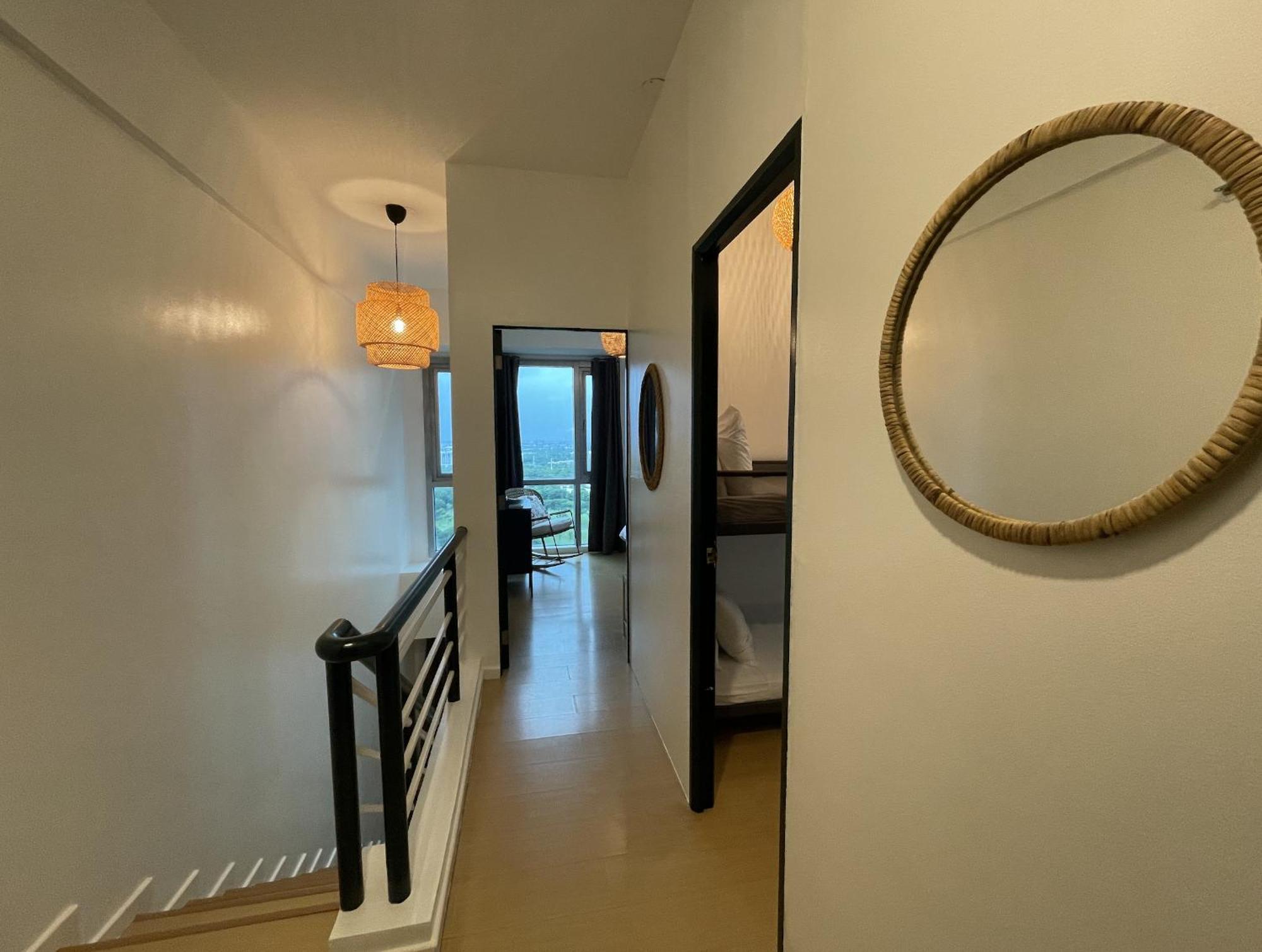 Prime Avant Bgc Location Apartments By Ph Staycation Манила Екстериор снимка