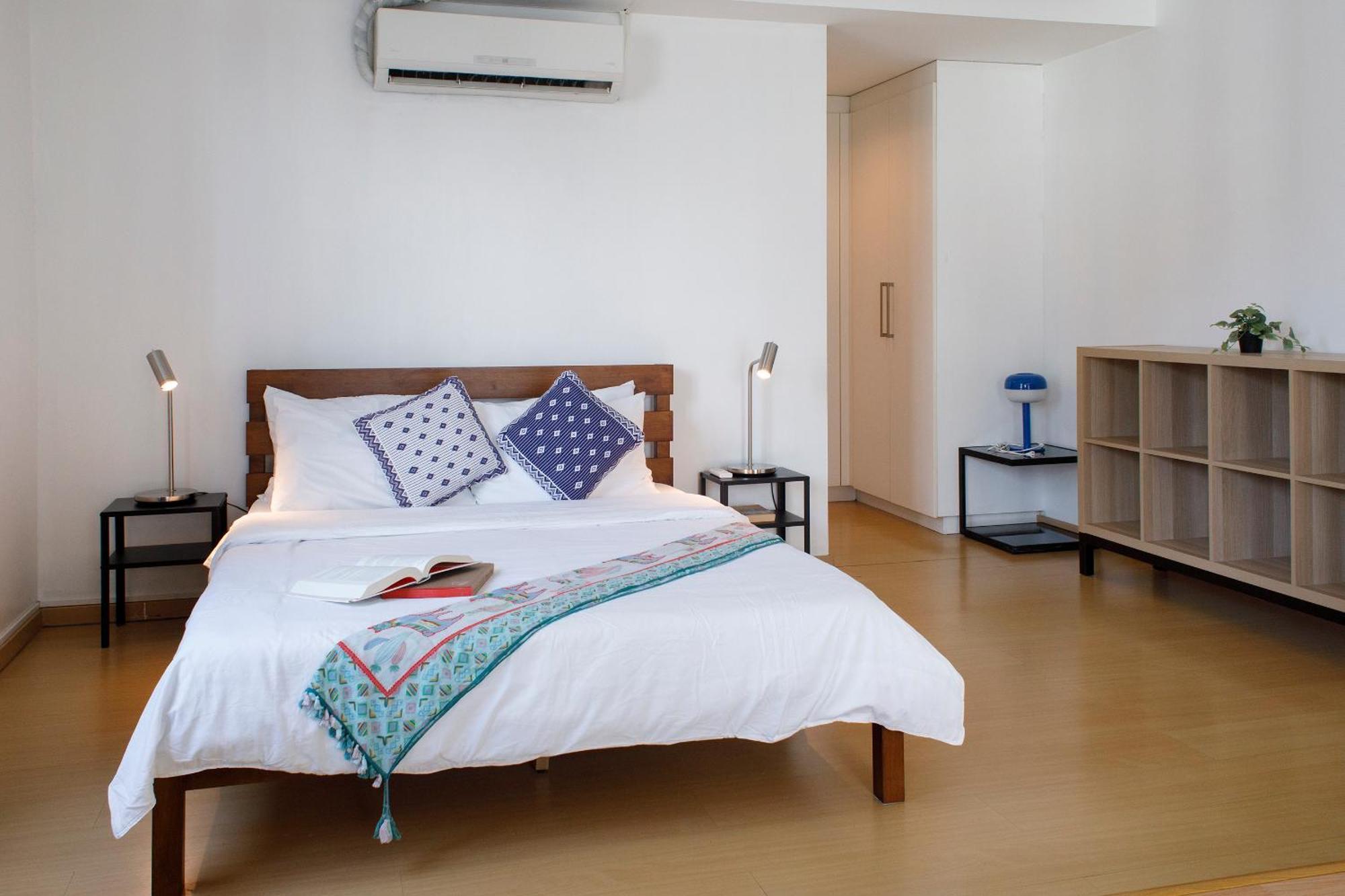 Prime Avant Bgc Location Apartments By Ph Staycation Манила Екстериор снимка