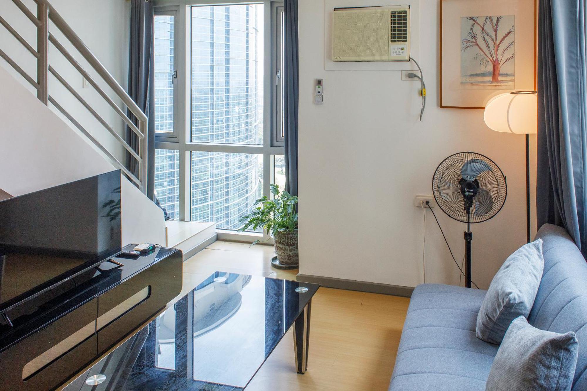 Prime Avant Bgc Location Apartments By Ph Staycation Манила Екстериор снимка