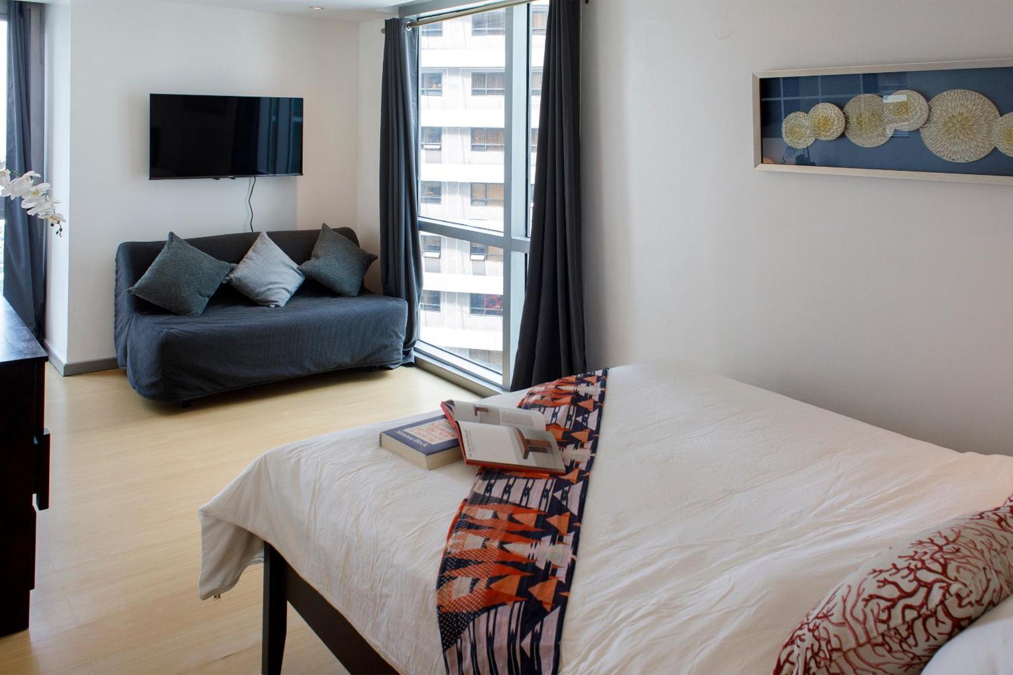 Prime Avant Bgc Location Apartments By Ph Staycation Манила Екстериор снимка